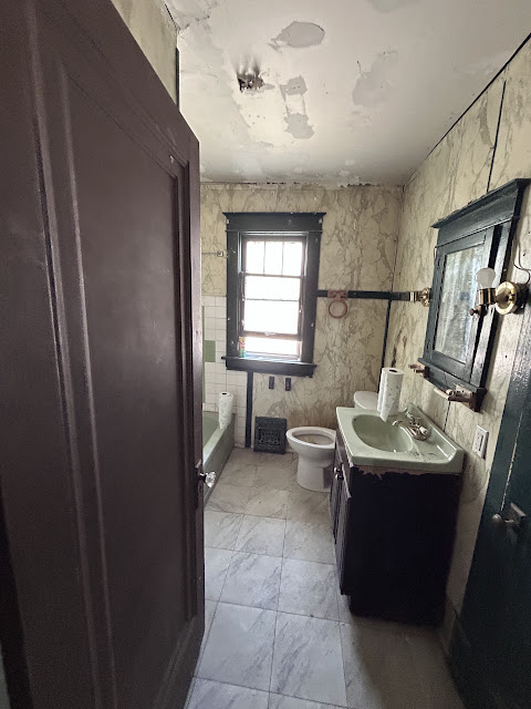 835 N 74th St: photo 16