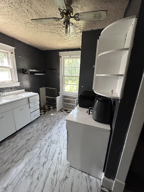 835 N 74th St: photo 10