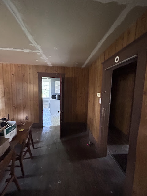 835 N 74th St: photo 9