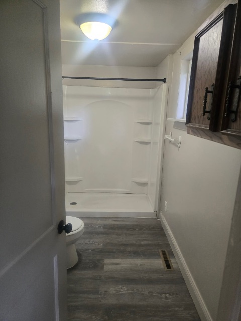 920 Huron St: photo 9