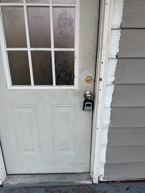 826 N 82nd St: photo 2