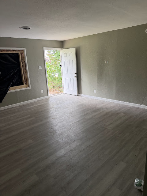 731 Saint Norbert Dr: photo 4