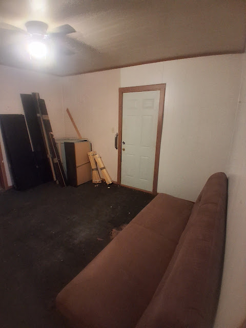 1310 E Poplar St: photo 44