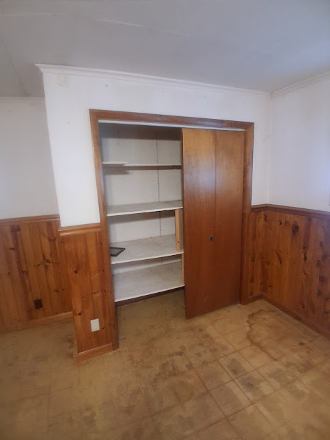 1310 E Poplar St: photo 28