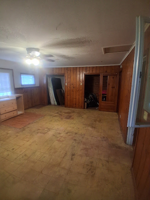 1310 E Poplar St: photo 16