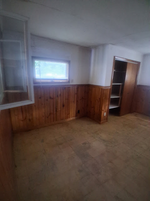 1310 E Poplar St: photo 14