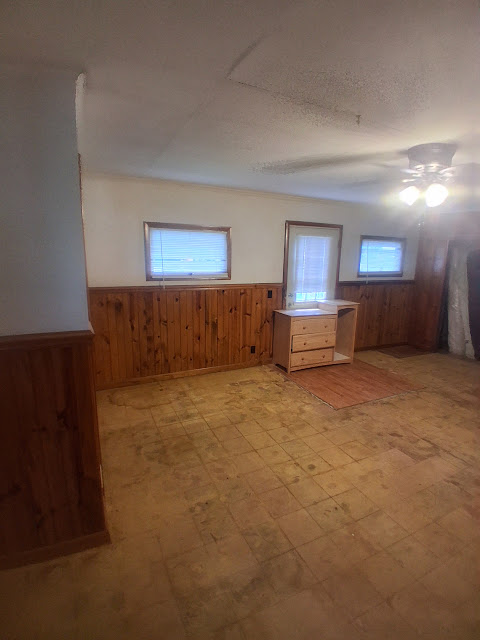 1310 E Poplar St: photo 17