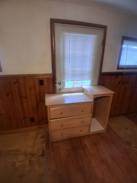 1310 E Poplar St: photo 15