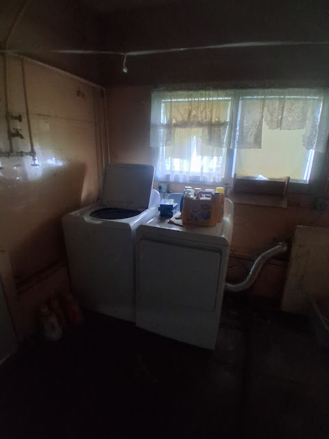 1310 E Poplar St: photo 25
