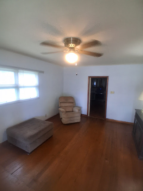 1310 E Poplar St: photo 12