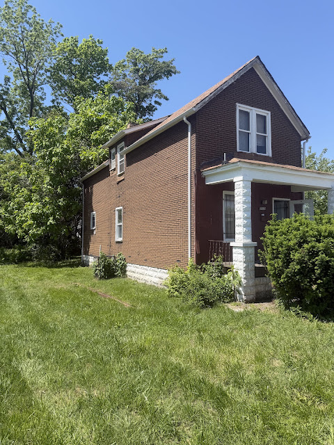 2120 St. Louis Ave: photo 3