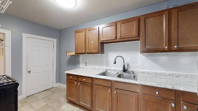 2128 Fordney St: photo 15