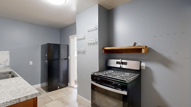 2128 Fordney St: photo 16
