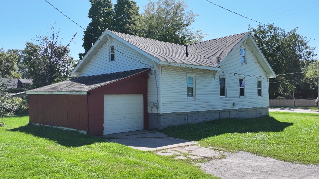 2128 Fordney St: photo 7