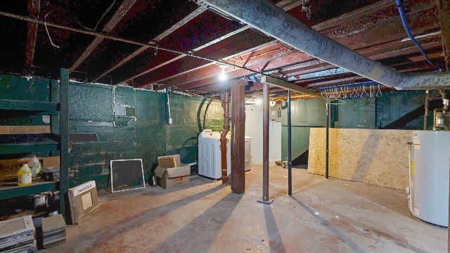 2128 Fordney St: photo 50