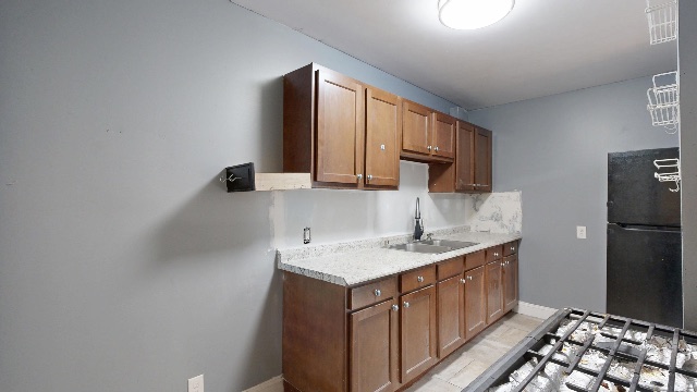 2128 Fordney St: photo 45