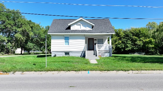 2128 Fordney St: photo 5