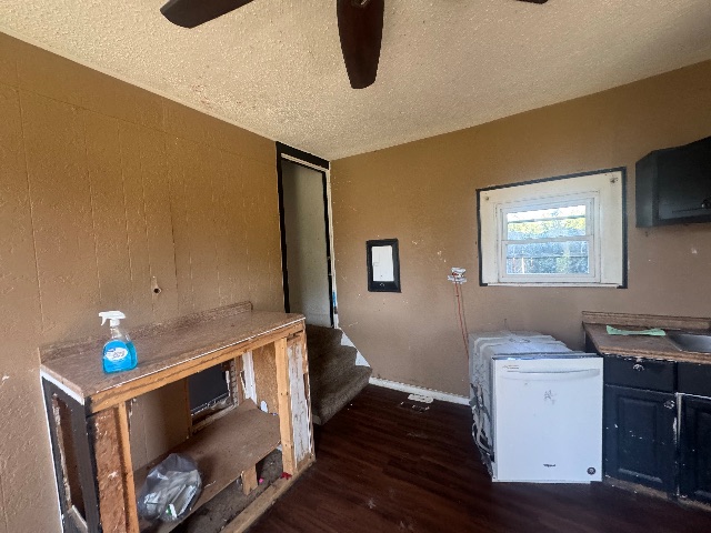 2317 N Fulton Ave: photo 4