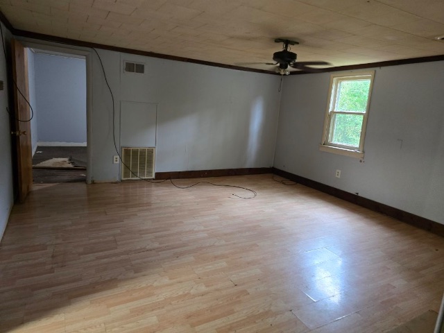 807 W Illinois St: photo 2