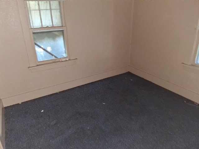 1435 N Woodford St: photo 10