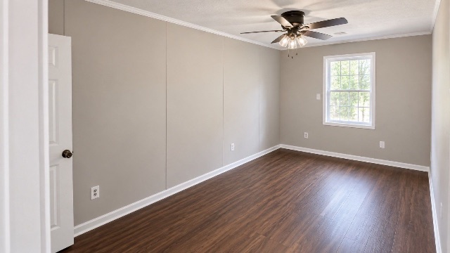 1415 Geeston St: photo 16