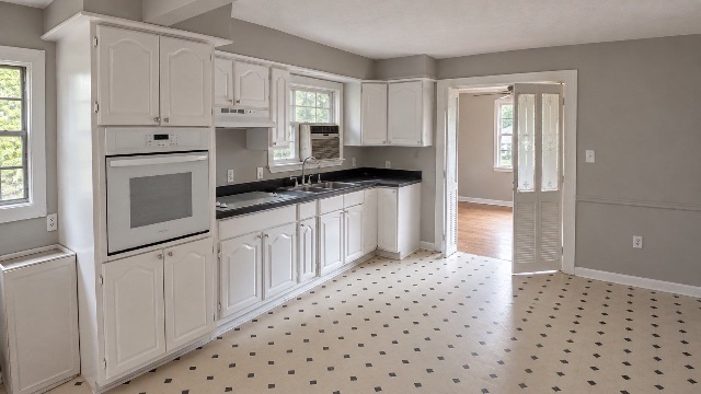 1415 Geeston St: photo 8