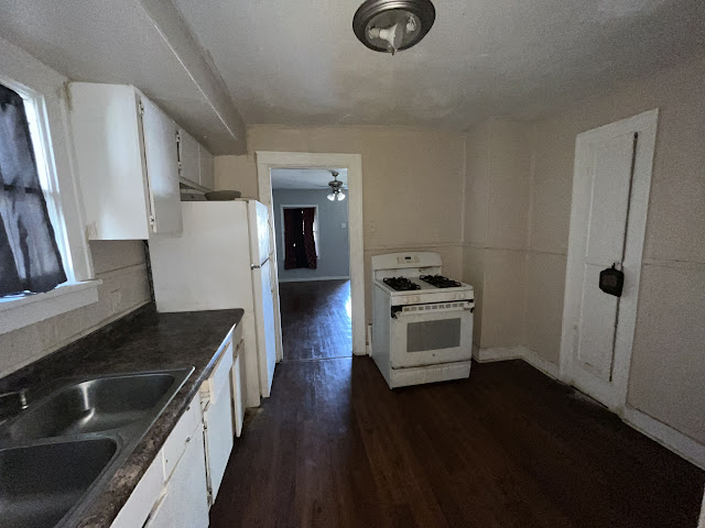 1127 N 45th St: photo 8