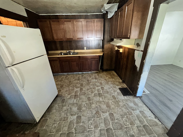 1204 N Jordan St: photo 8