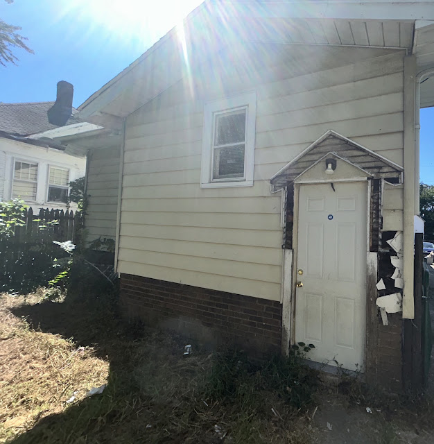 1204 N Jordan St: photo 2