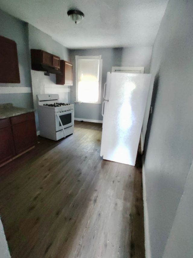 4021 Green Lea Pl: photo 6