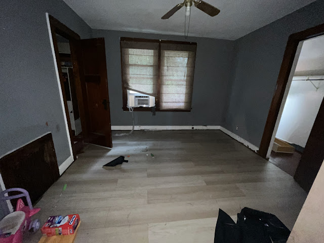 2558 State St: photo 13