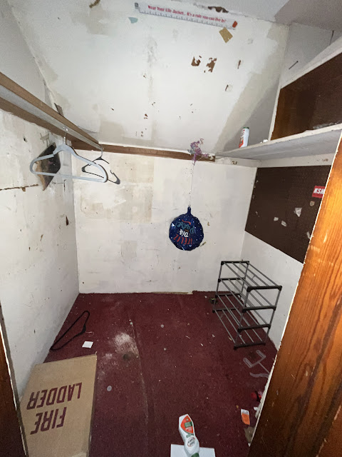 2558 State St: photo 27