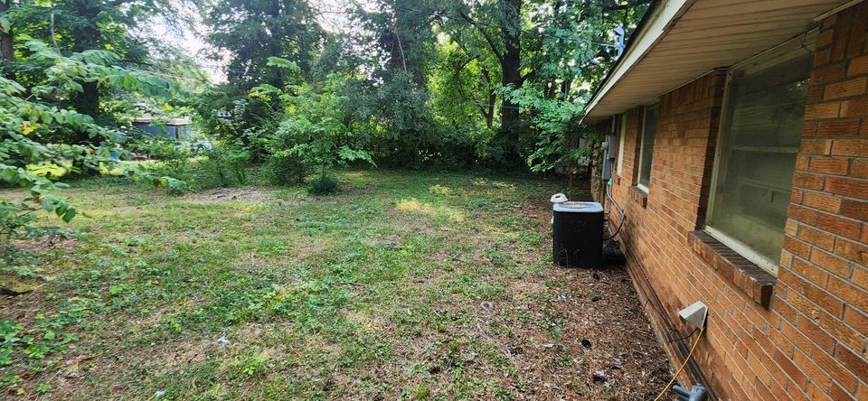 2911 Church St: photo 4