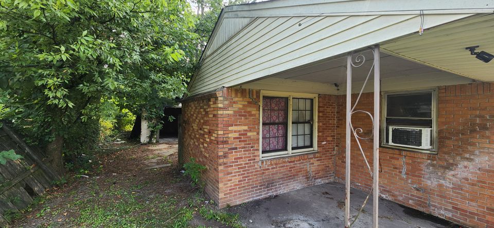 2911 Church St: photo 3