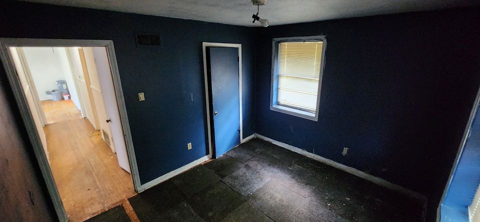2911 Church St: photo 11