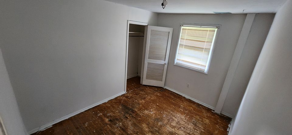2911 Church St: photo 9