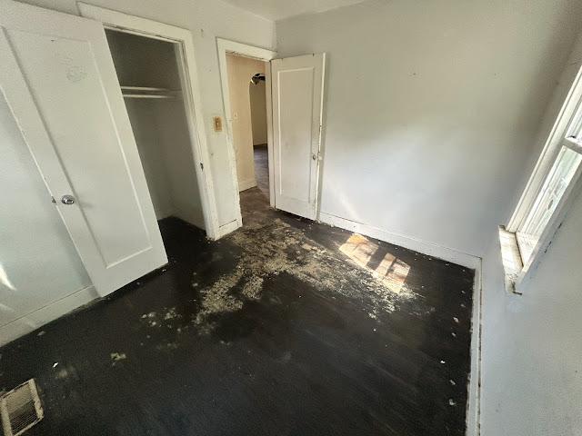 1117 W Packard St: photo 11