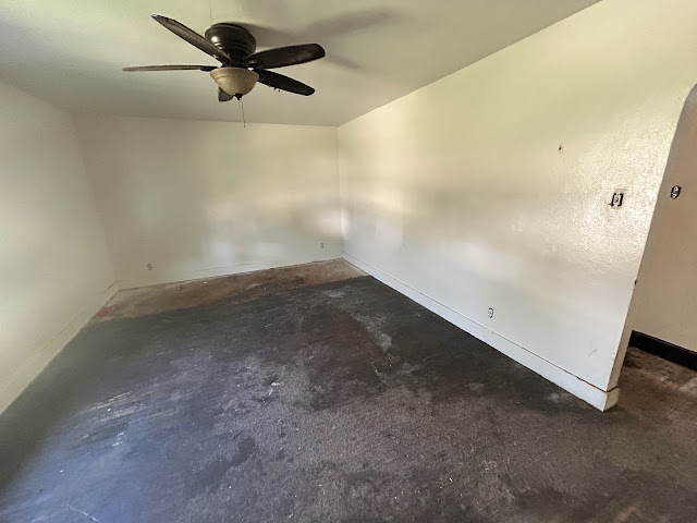 1117 W Packard St: photo 32