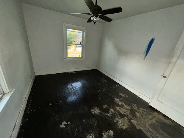1117 W Packard St: photo 40