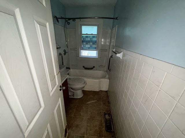 1117 W Packard St: photo 27