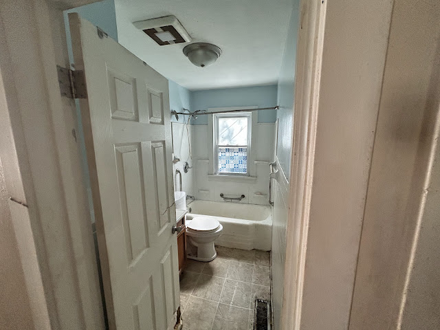 1117 W Packard St: photo 16