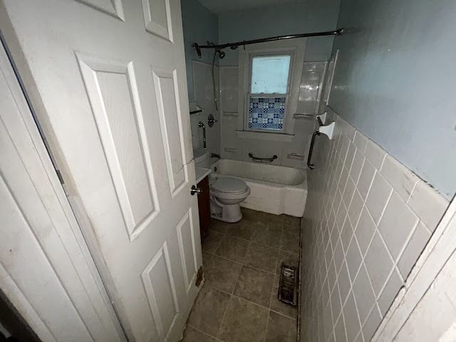 1117 W Packard St: photo 17