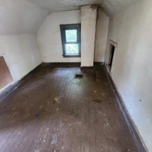 912 Slosson St: photo 17