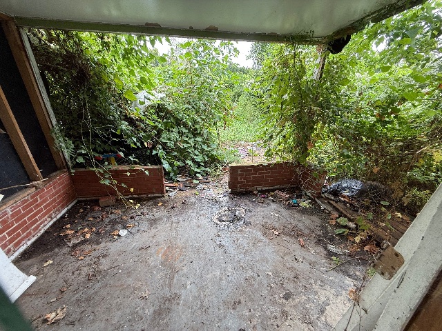 912 Slosson St: photo 31