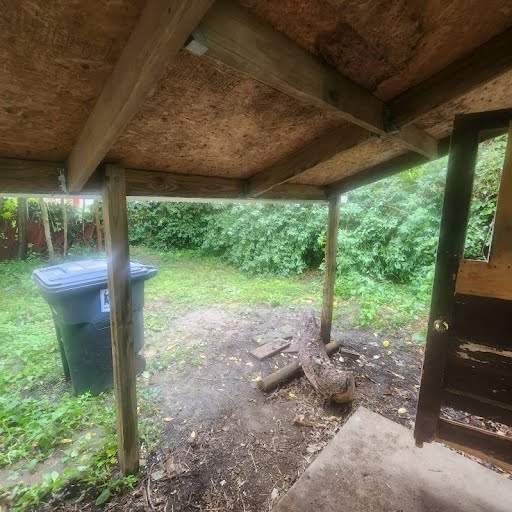 912 Slosson St: photo 5