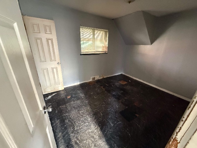 912 Slosson St: photo 12