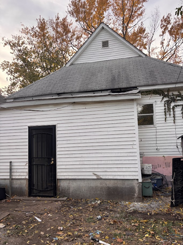 1942 N Church St: photo 5