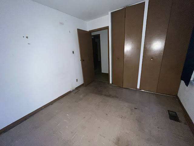 1123 Saint Benedict Dr: photo 12