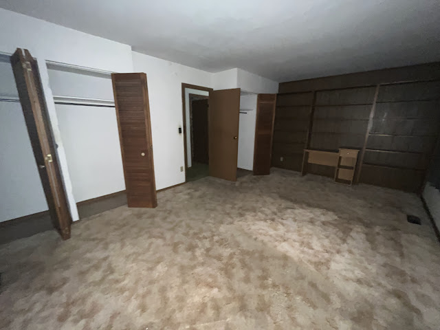 1123 Saint Benedict Dr: photo 14