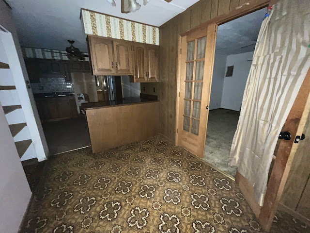 1123 Saint Benedict Dr: photo 8
